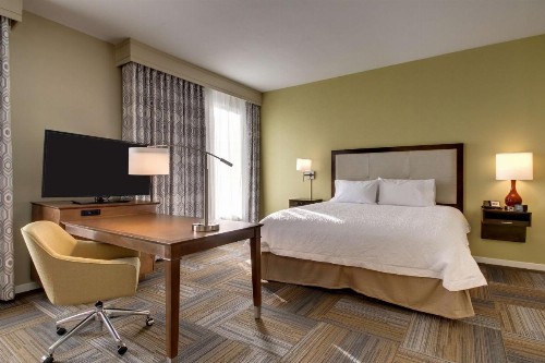 Hampton Inn & Suites Cordele - image 25