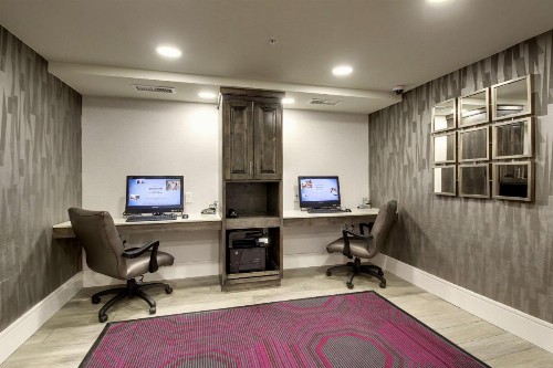 Hampton Inn & Suites Cordele - image 40