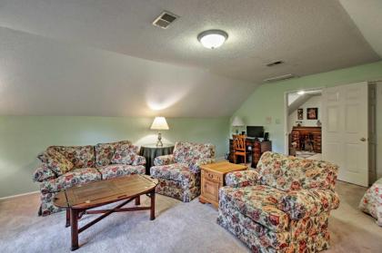 Pet-Friendly House Less Than 5 Miles to Shelby Farms Park!