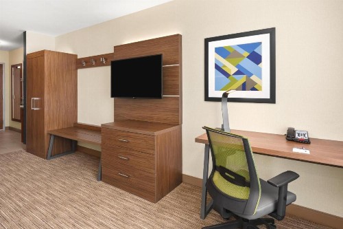 Holiday Inn Express Corning an IHG Hotel - image 11