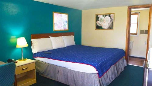 Budget Inn Corning - image 10