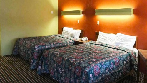Budget Inn Corning - image 11