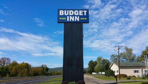 Budget Inn Corning - image 6
