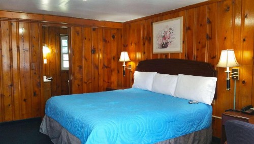 Budget Inn Corning - image 8