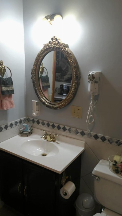 Midway Lodging - image 22