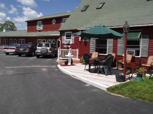 Midway Lodging - image 27