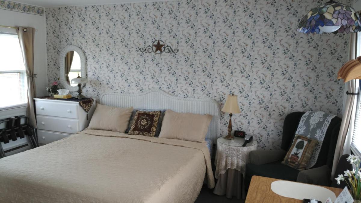 Midway Lodging - image 6