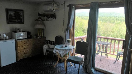Midway Lodging - image 9