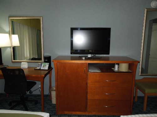 Holiday Inn Express LaGuardia Airport an IHG Hotel - image 8