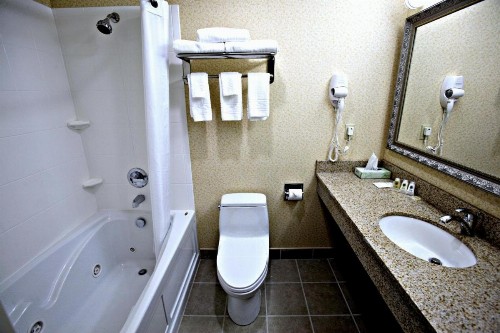 Corona Hotel New York - LaGuardia Airport - image 36