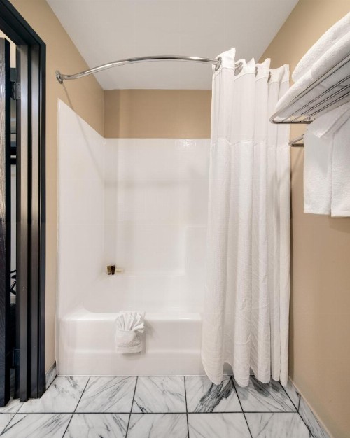 Ayres Hotel Corona East - image 22