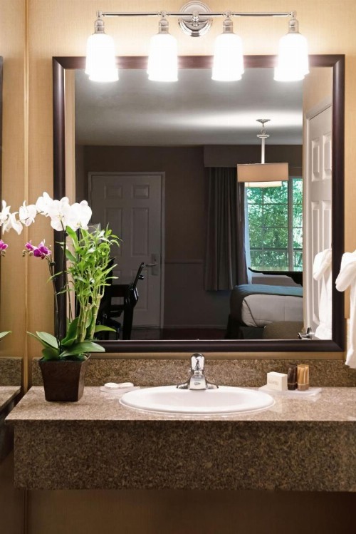 Ayres Lodge & Suites Corona West - image 37