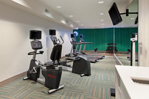 Holiday Inn Express Hotel & Suites Corona an IHG Hotel - image 41