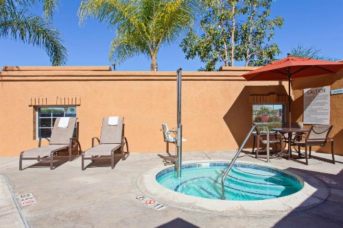 Holiday Inn Express Hotel & Suites Corona an IHG Hotel - image 45