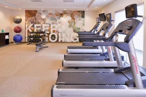 SpringHill Suites Corona Riverside - image 21