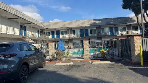 Hotel del SOL - image 25