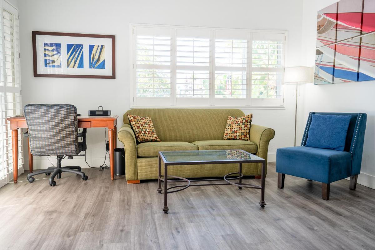 La Avenida Inn - image 7