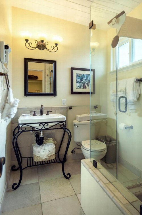 Crown City Inn Coronado - image 3