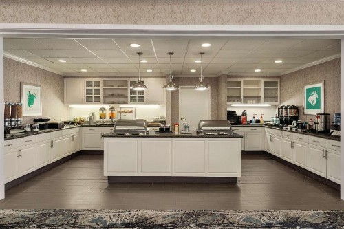 Homewood Suites by Hilton Corpus Christi - image 9