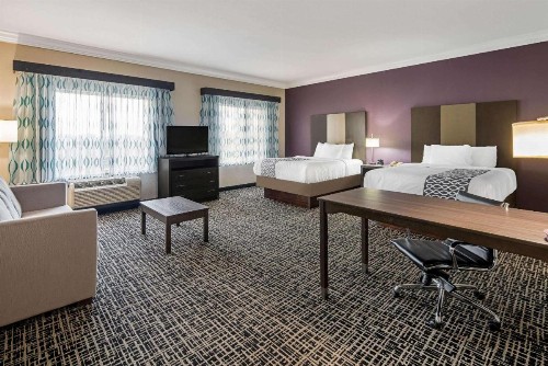 La Quinta by Wyndham Corpus Christi-N Padre Isl. - image 24