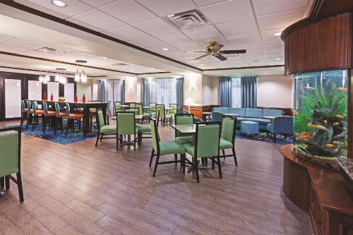 La Quinta by Wyndham Corpus Christi-N Padre Isl. - image 7