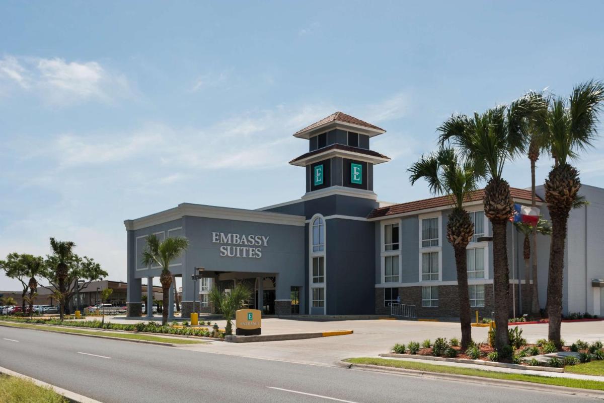 Embassy Suites Corpus Christi - image 2