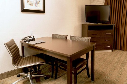 Embassy Suites Corpus Christi - image 23