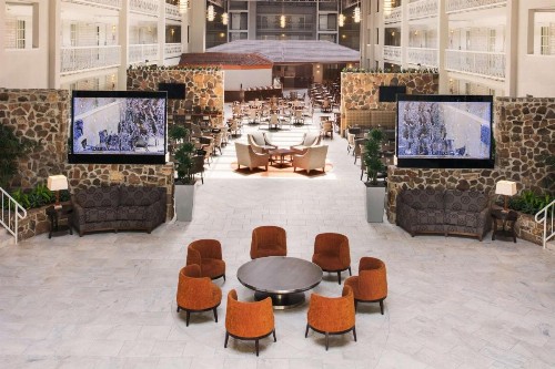 Embassy Suites Corpus Christi - image 3