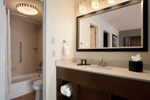 Embassy Suites Corpus Christi - image 30