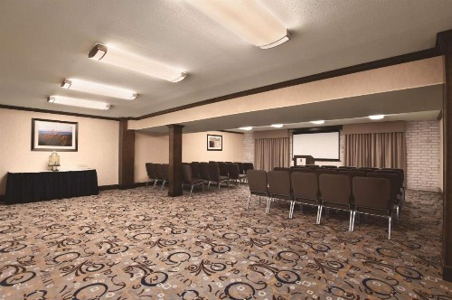 Embassy Suites Corpus Christi - image 34