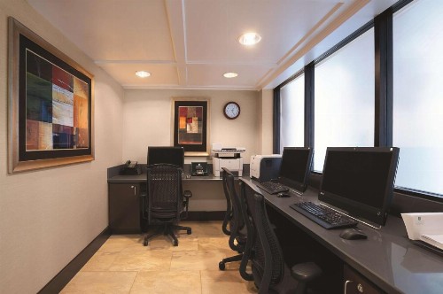 Embassy Suites Corpus Christi - image 37