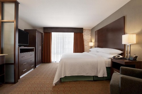 Embassy Suites Corpus Christi - image 39