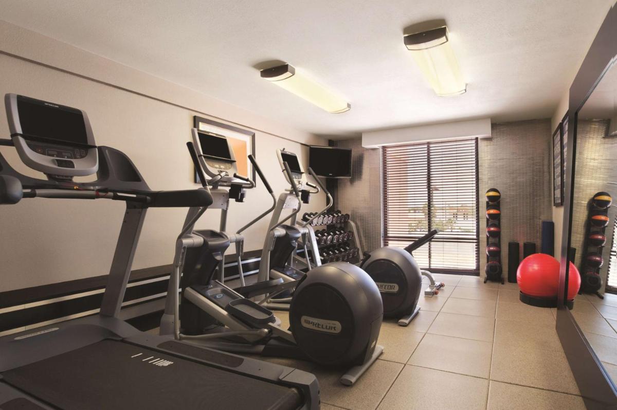 Embassy Suites Corpus Christi - image 7