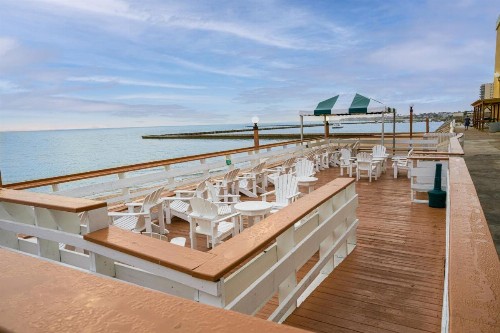 Emerald Beach Hotel Corpus Christi - image 13