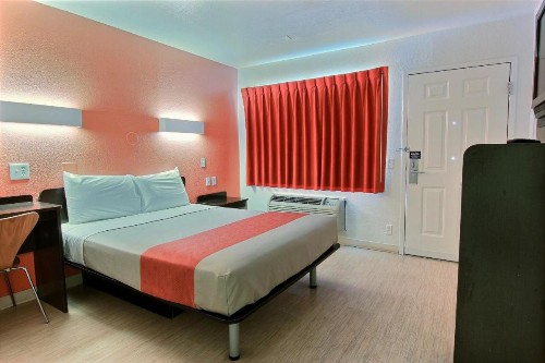 Motel 6-Corpus Christi TX - East - North Padre Island - image 11