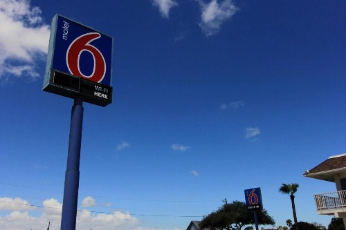Motel 6-Corpus Christi TX - East - North Padre Island - image 3
