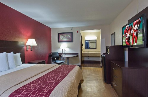 Red Roof Inn Corpus Christi South - image 16