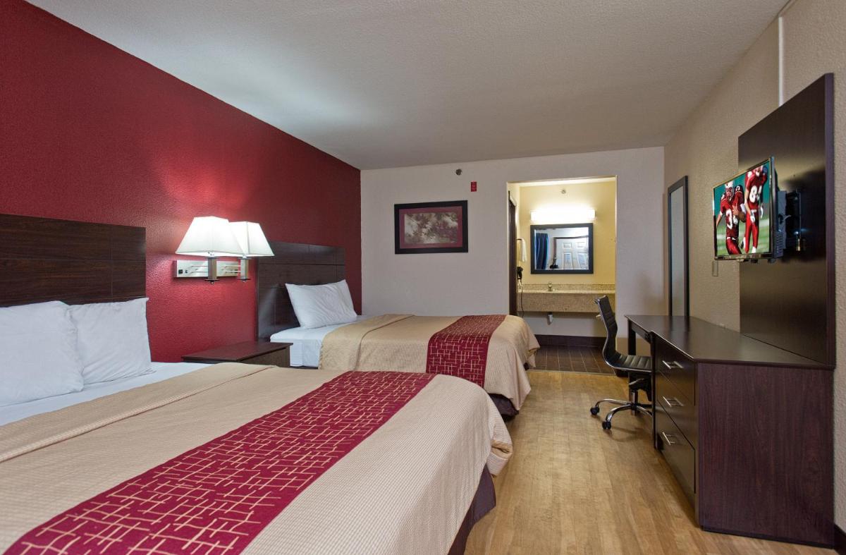 Red Roof Inn Corpus Christi South - image 3