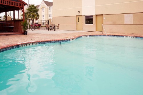 Candlewood Suites Corpus Christi-SPID an IHG Hotel - image 9