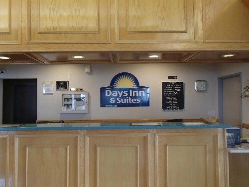 Days Inn & Suites by Wyndham Corpus Christi Central - image 31