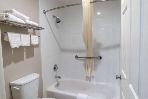 Best Western Paradise Inn - image 13