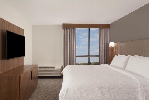 Holiday Inn Corpus Christi Airport and Convention Center an IHG Hotel - image 10