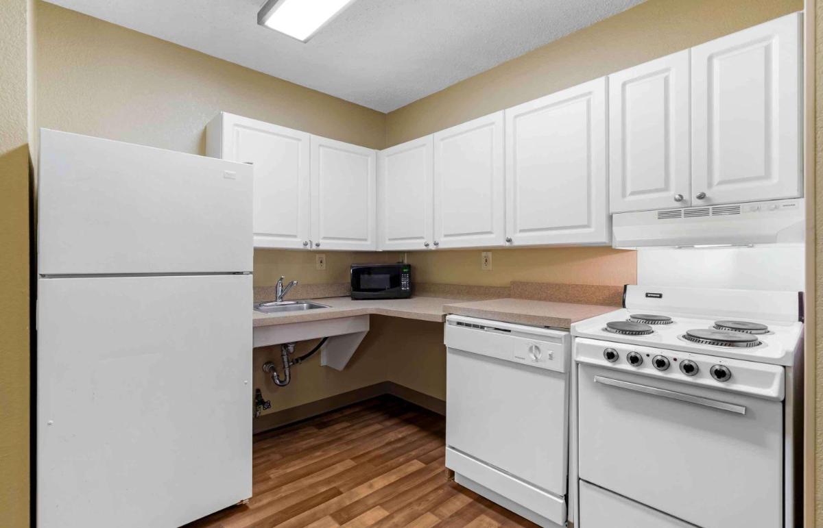 Extended Stay America Suites - Corpus Christi - Staples - image 3