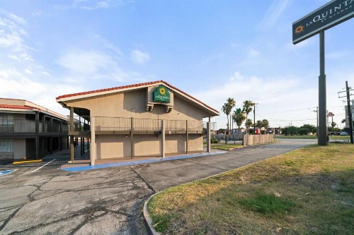 La Quinta Inn by Wyndham Corpus Christi North - image 23