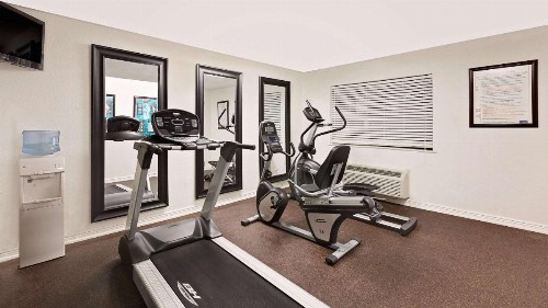 Super 8 by Wyndham Corpus Christi Northwest - image 27