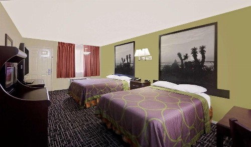 Super 8 by Wyndham Corpus Christi Northwest - image 6