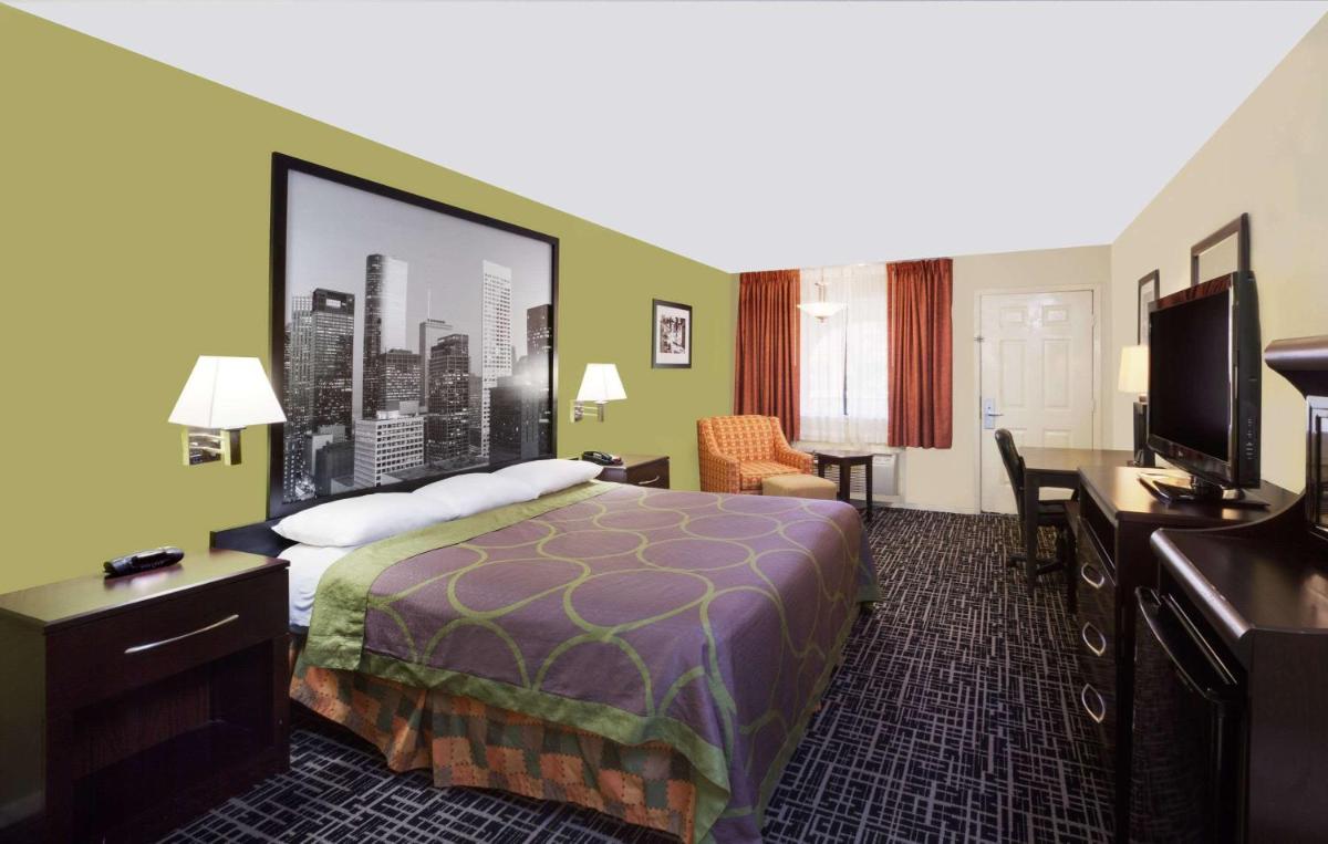 Super 8 by Wyndham Corpus Christi Northwest - image 7