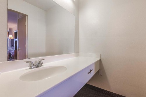 Rodeway Inn Corpus Christi I-37 - image 24