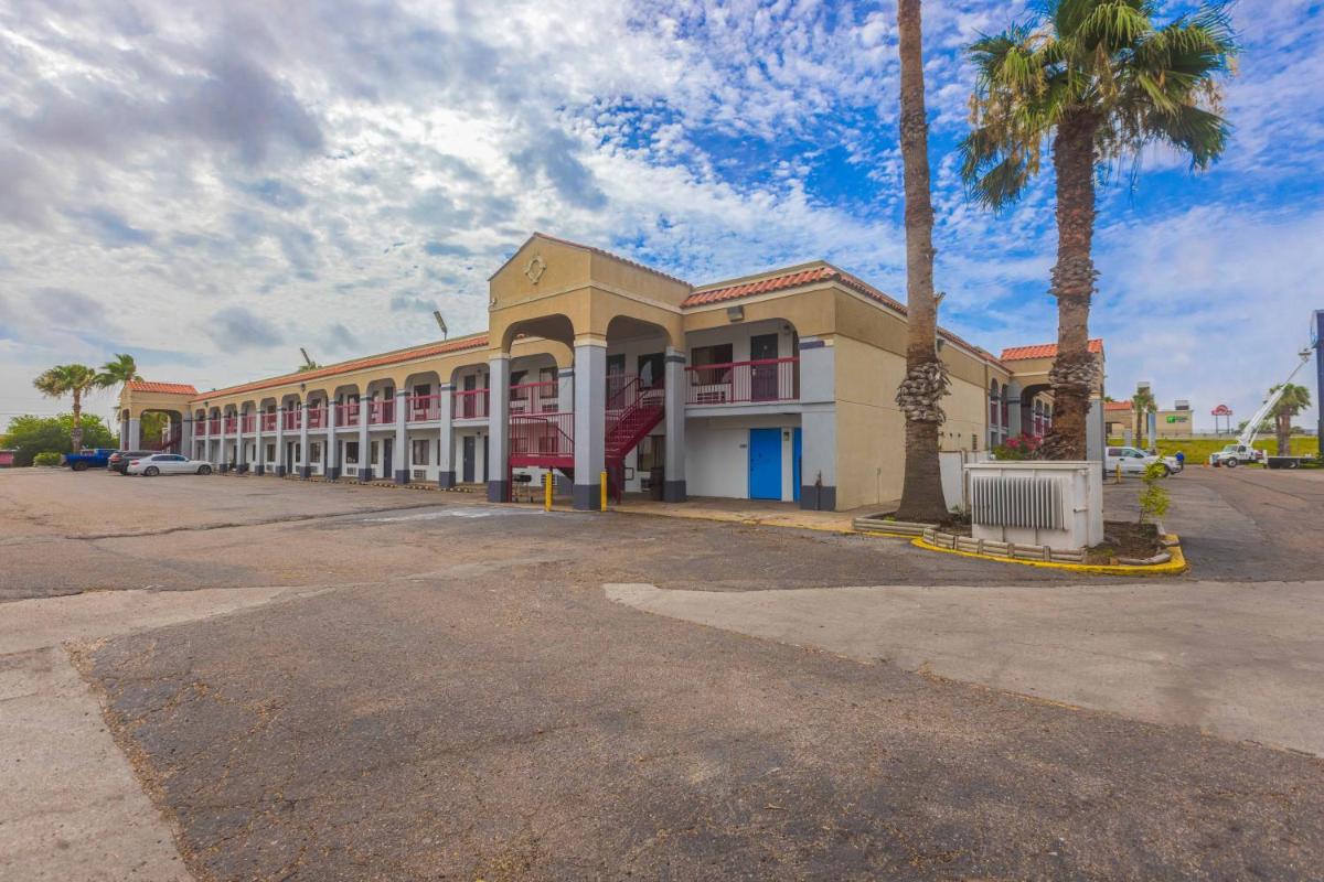 Rodeway Inn Corpus Christi I-37 - image 4
