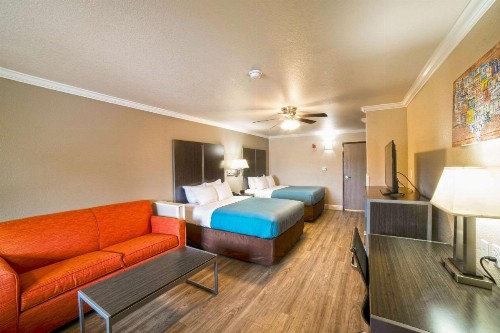 Econo Lodge Inn & Suites Corpus Christi - image 22